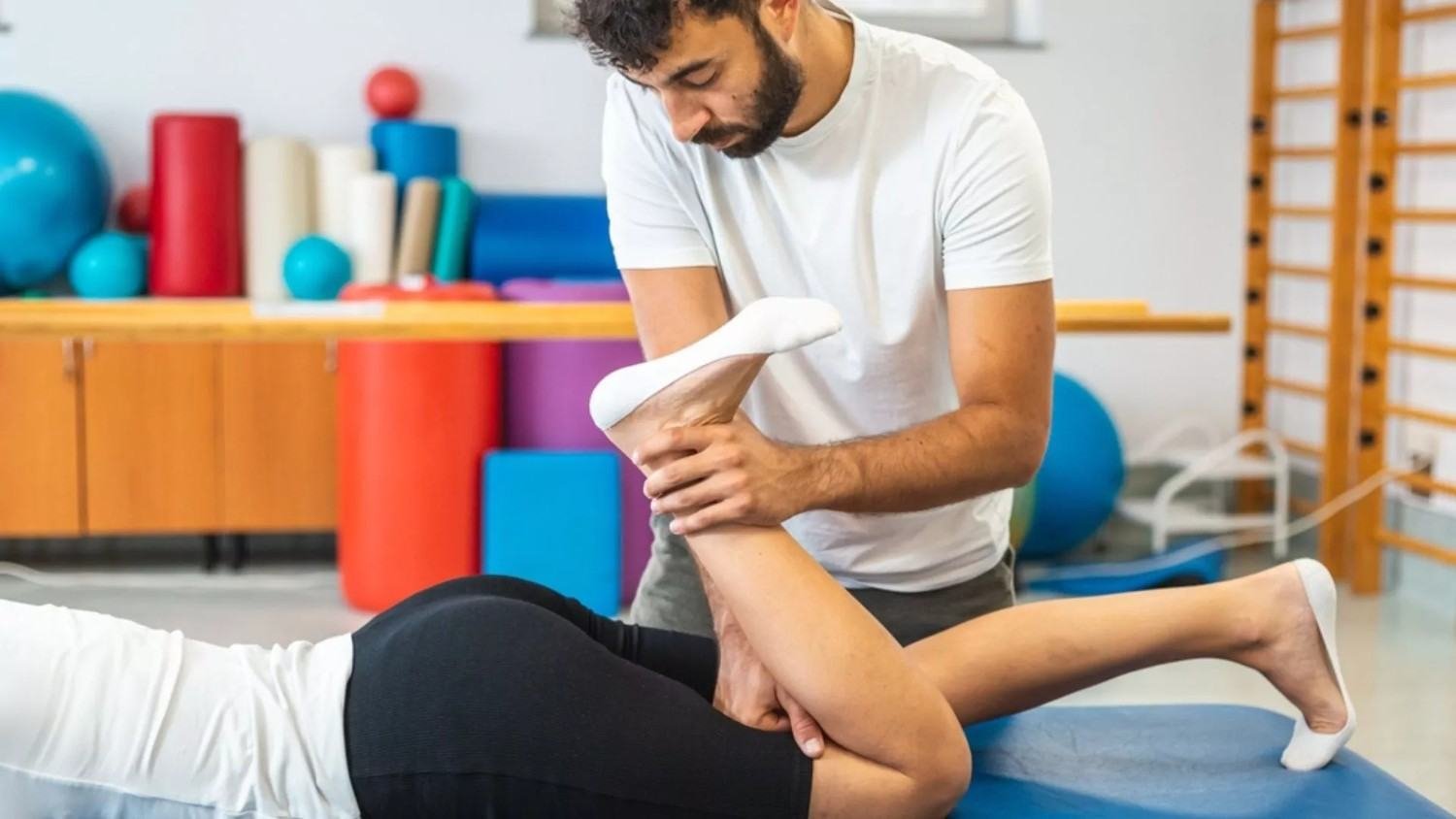 What Makes GS Physiotherapy a Suitable Choice for Sciatic Pain Treatment in Gurugram?